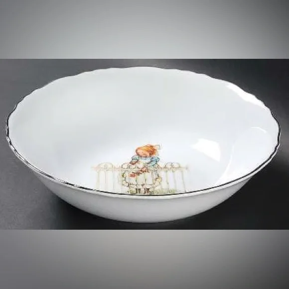 Holly Hobby Girl with Rose Coupe Soup Bowl Limited Edition - Picture 8 of 8